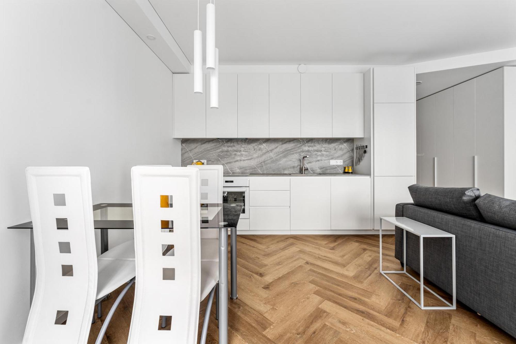50m2 Near Japanese Garden - 3rd Floor Lejlighed